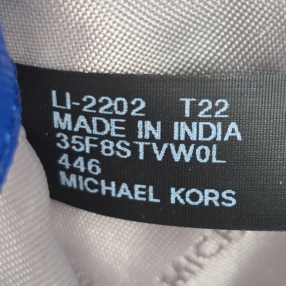 Michael Kors Jet Set Blue Double Zip Wristlet - Picture 4 of 6